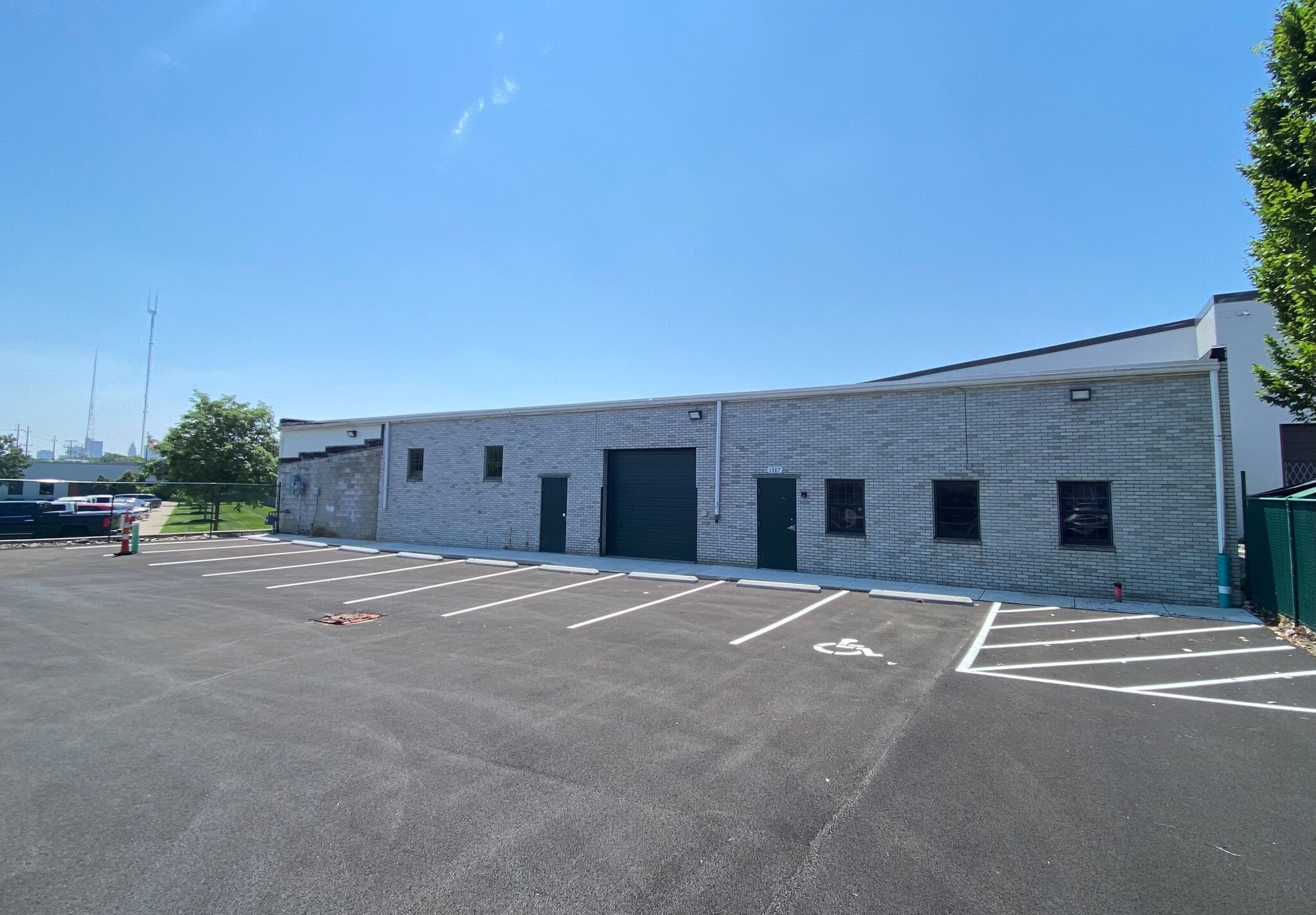 1385-1387 Goodale Blvd, Columbus, OH for lease Building Photo- Image 1 of 7