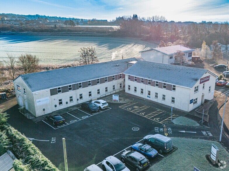 North Rd, Inverkeithing à louer - Photo du bâtiment - Image 2 de 3