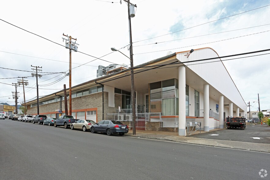 2200 Kamehameha Hwy, Honolulu, HI à louer - Photo du bâtiment - Image 1 de 12