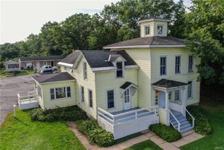 Plus de détails pour 38 Walton St, Alexandria Bay, NY - Multi-résidentiel à vendre