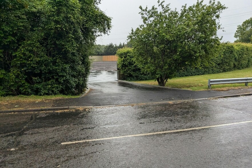 Button St, Swanley for lease - Building Photo - Image 2 of 2