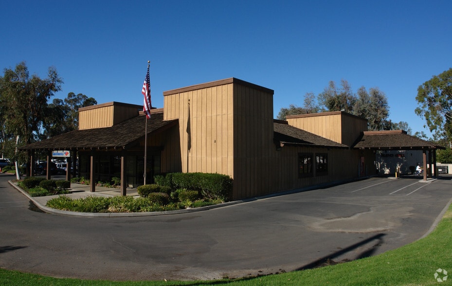 1407 Main St, Ramona, CA à louer - Photo du bâtiment - Image 2 de 3