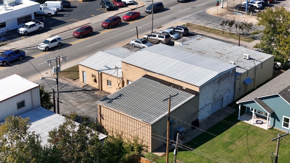 807 -809 S Lewis Ave, Tulsa, OK for sale - Building Photo - Image 2 of 8