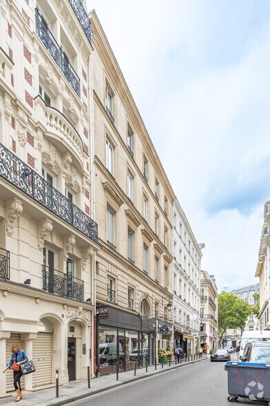 14-18 Rue Volney, Paris à louer - Photo du bâtiment - Image 3 de 17