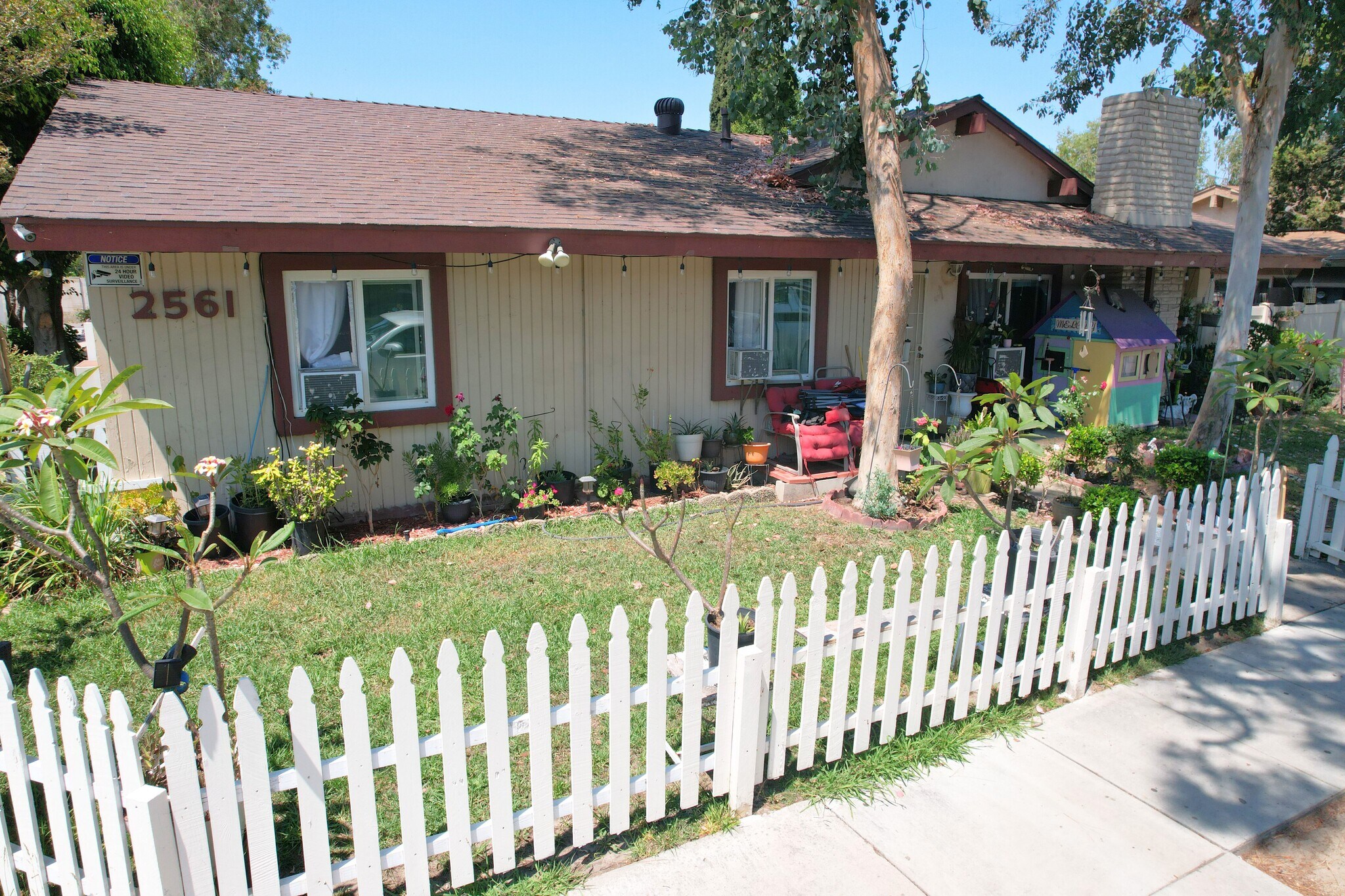 2561 E Ward Ter, Anaheim, CA à vendre Photo principale- Image 1 de 1