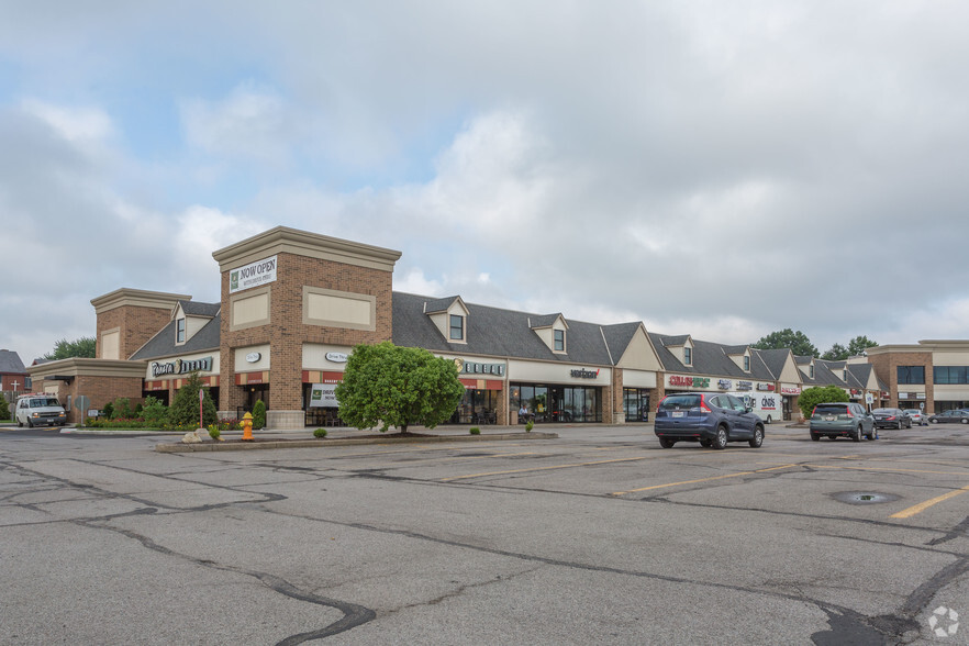 5513-5553 Mahoning Ave, Austintown, OH à louer - Photo principale - Image 1 de 10