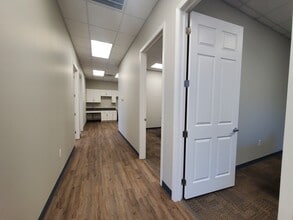 2517 N Frazier St, Conroe, TX à louer Photo intérieure- Image 2 de 8