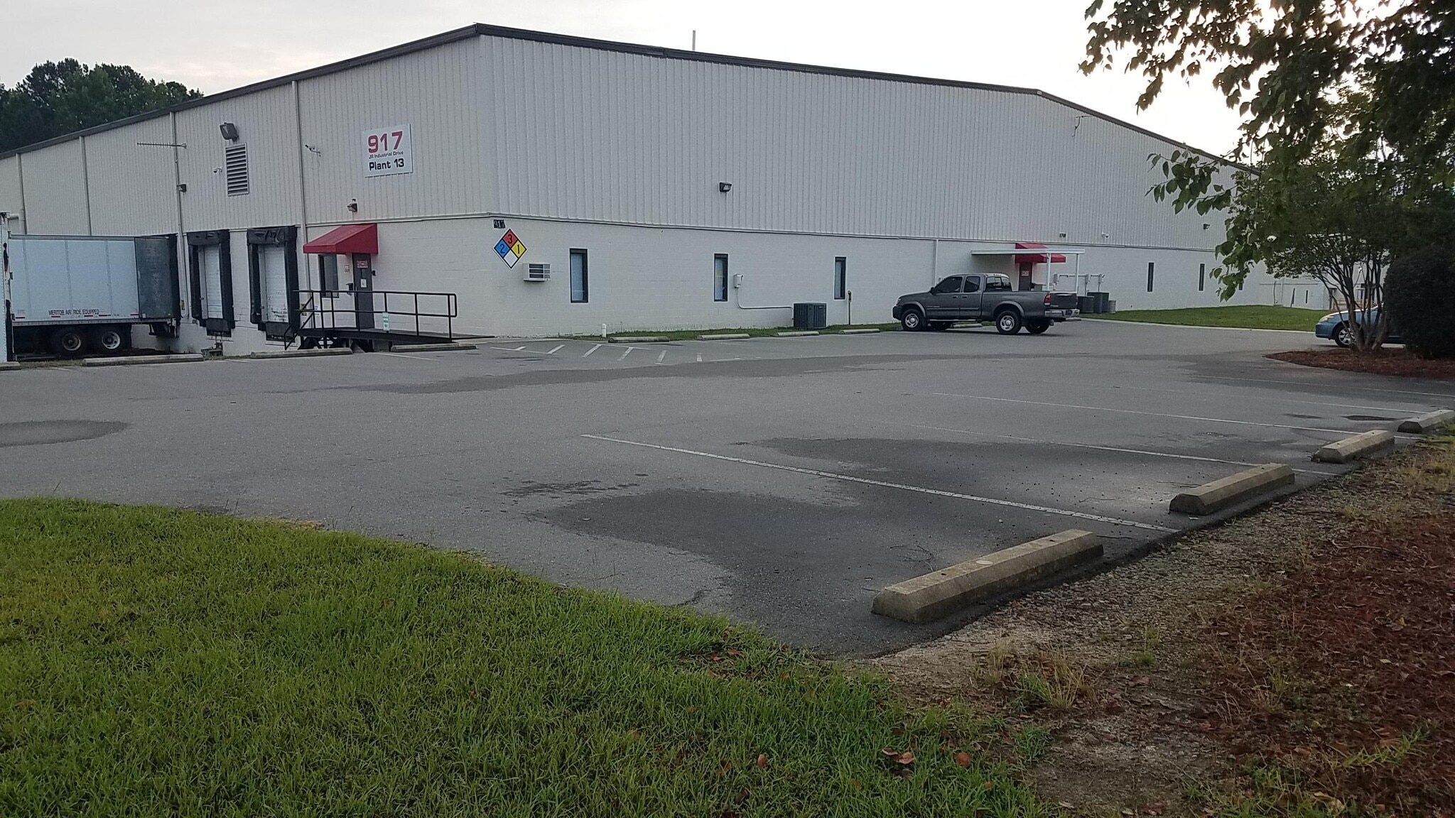 917 J R Industrial Dr, Sanford, NC for lease Primary Photo- Image 1 of 10