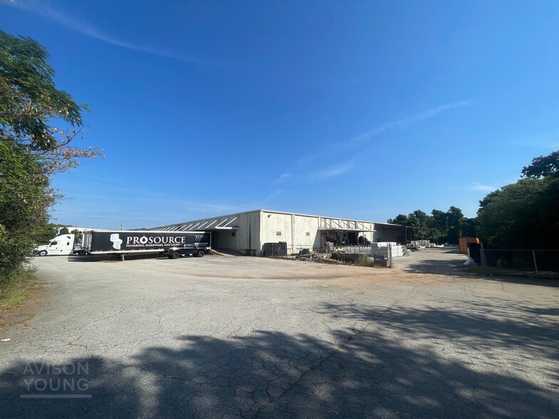 200 Industrial Dr, Greenville, SC à vendre - Photo du bâtiment - Image 3 de 14