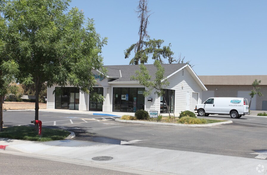 732 Vaughn St, Hanford, CA à louer - Photo du bâtiment - Image 3 de 8