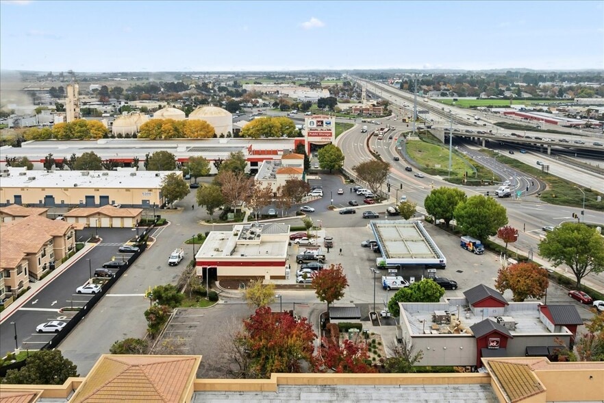 1213-1275 California Ave, Pittsburg, CA for lease - Building Photo - Image 3 of 23