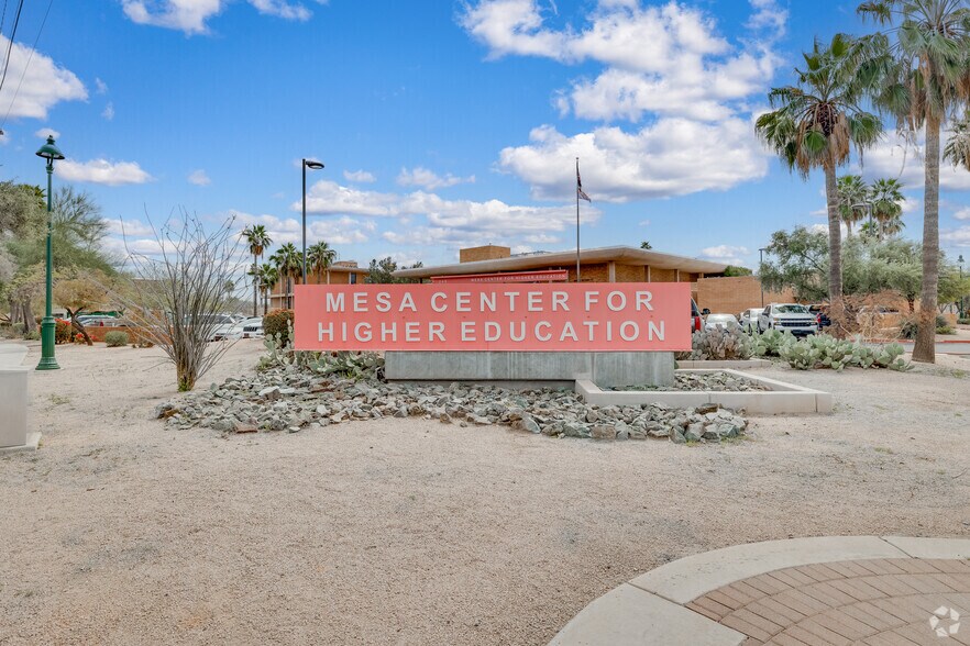 245 W 2nd St, Mesa, AZ à louer - Photo du bâtiment - Image 2 de 23