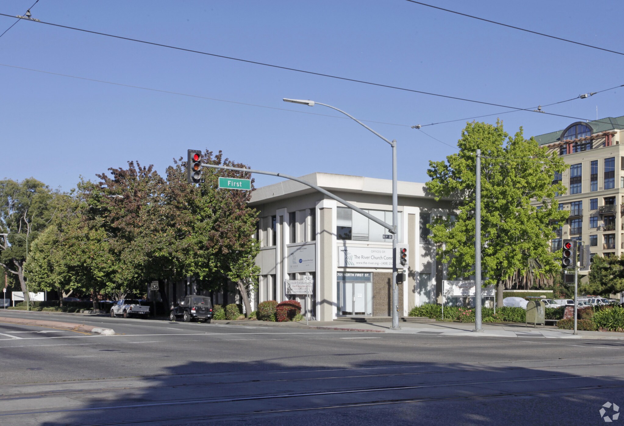 701 N 1st St, San Jose, CA à louer Photo du bâtiment- Image 1 de 2
