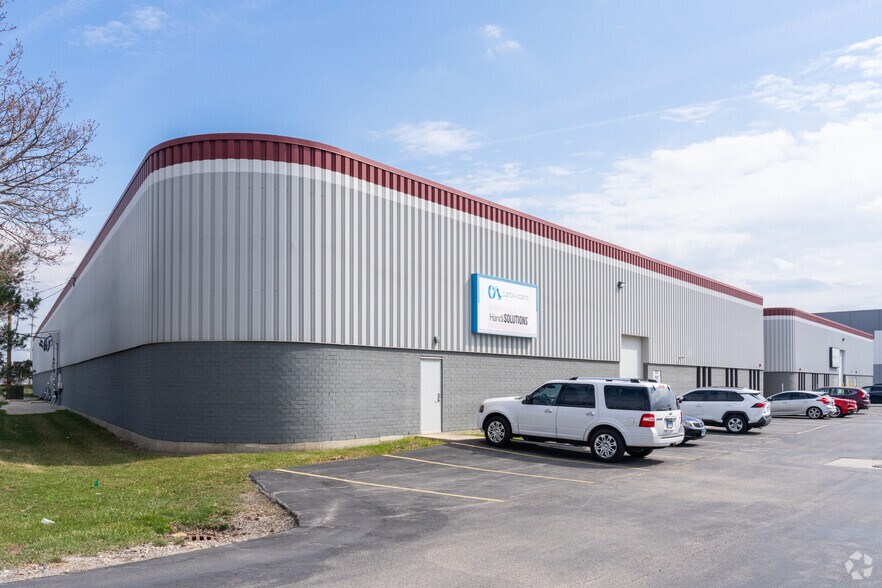 300-330 County Line Rd, Bensenville, IL à louer - Photo principale - Image 1 de 5