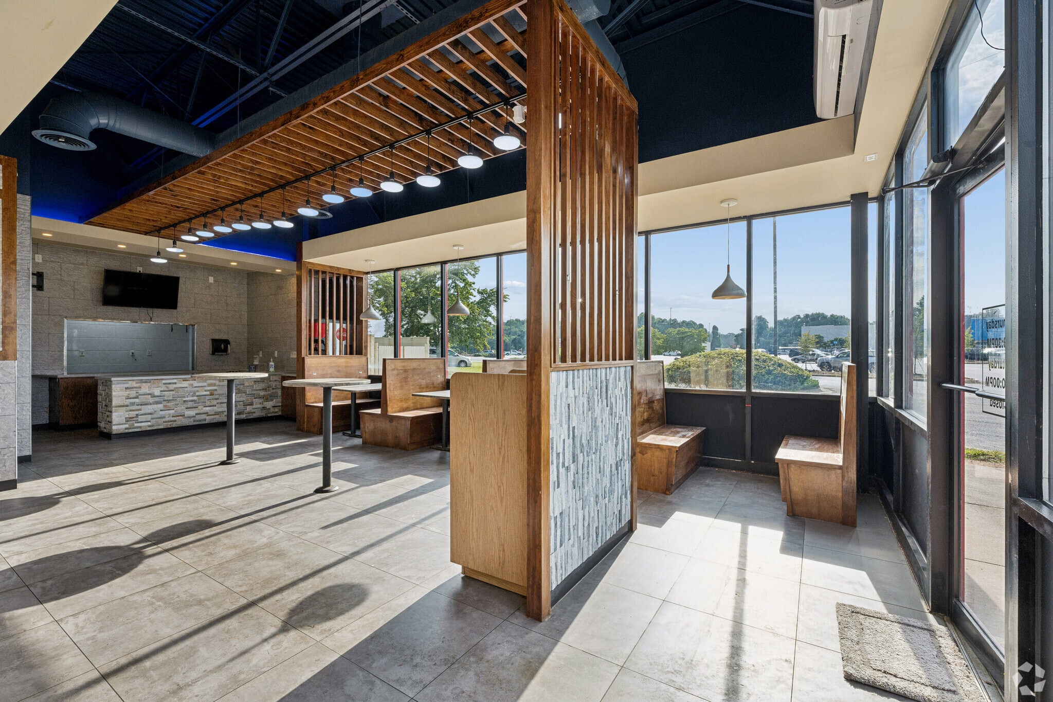 420 Walmart Way, Dahlonega, GA for lease Interior Photo- Image 1 of 17