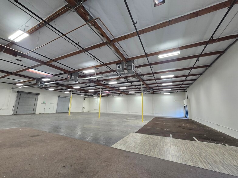 1318-1320 W 9th St, Upland, CA à louer - Photo du bâtiment - Image 3 de 6