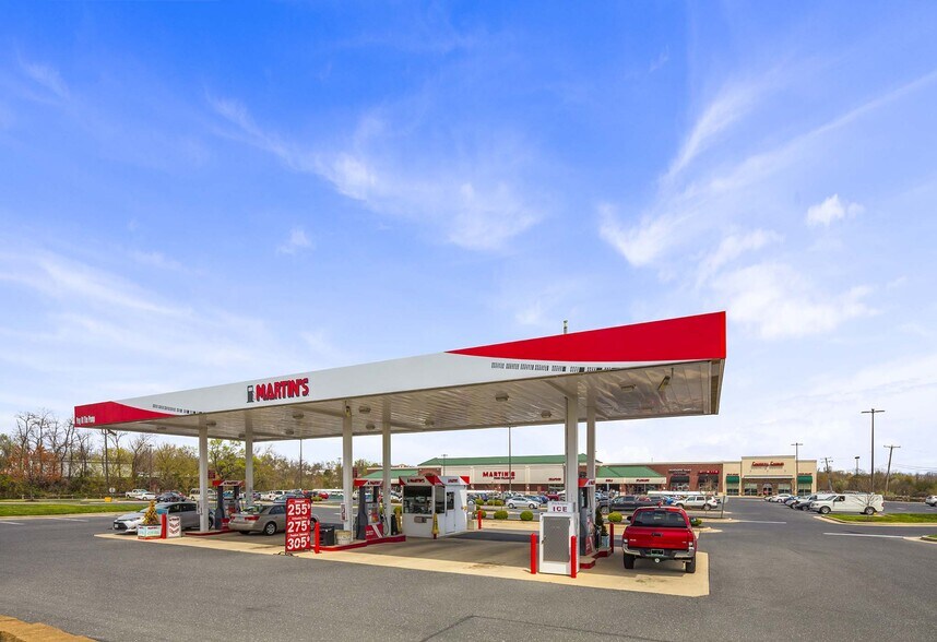 1015 Richmond Ave, Staunton, VA à louer - Photo du bâtiment - Image 3 de 4