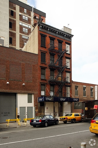 622 W 47th St, New York, NY for lease - Primary Photo - Image 1 of 4