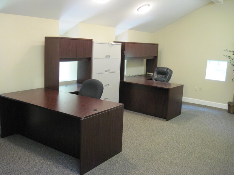 10365 Hood Rd, Jacksonville, FL for lease - Interior Photo - Image 2 of 11