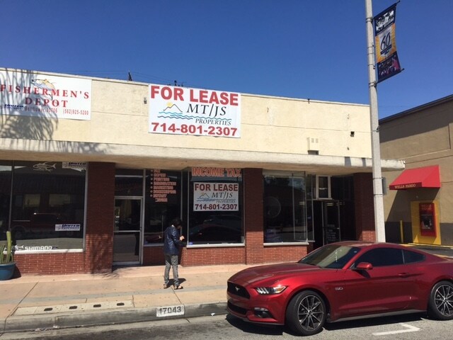 17041-17047 Bellflower Blvd, Bellflower, CA for lease - Building Photo - Image 2 of 8