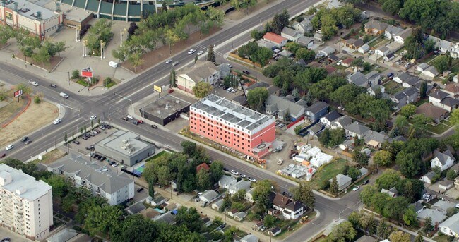 Plus de détails pour 11224-11424 86 St NW, Edmonton, AB - Multi-résidentiel à vendre