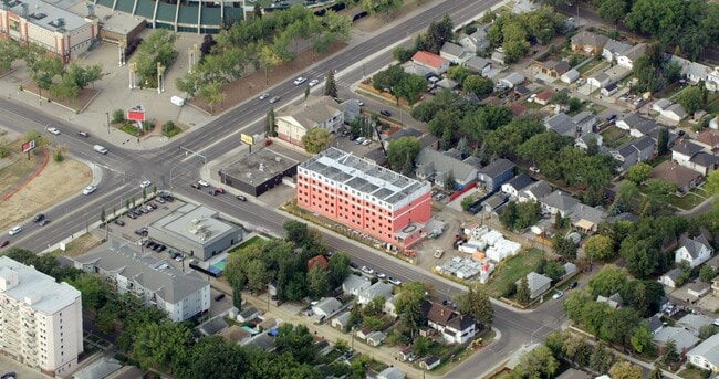 More details for 11224-11424 86 St NW, Edmonton, AB - Multifamily for Sale