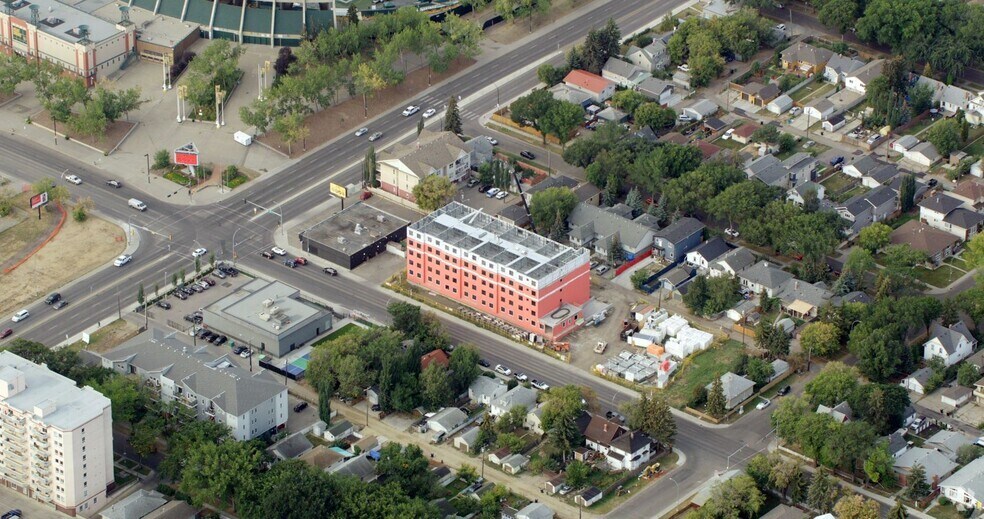 11224-11424 86 St NW, Edmonton, AB à vendre - Aérien - Image 1 de 1