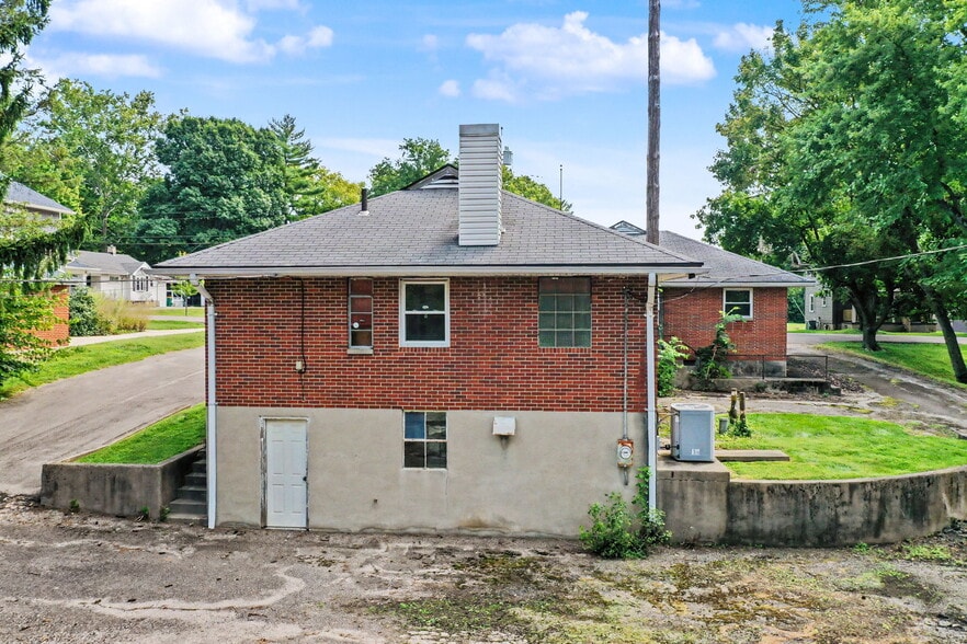 1599 N Central Dr, Beavercreek, OH for sale - Building Photo - Image 2 of 29