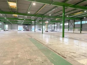 Rue Charles Edouard Jeanneret, Poissy for lease Interior Photo- Image 1 of 10