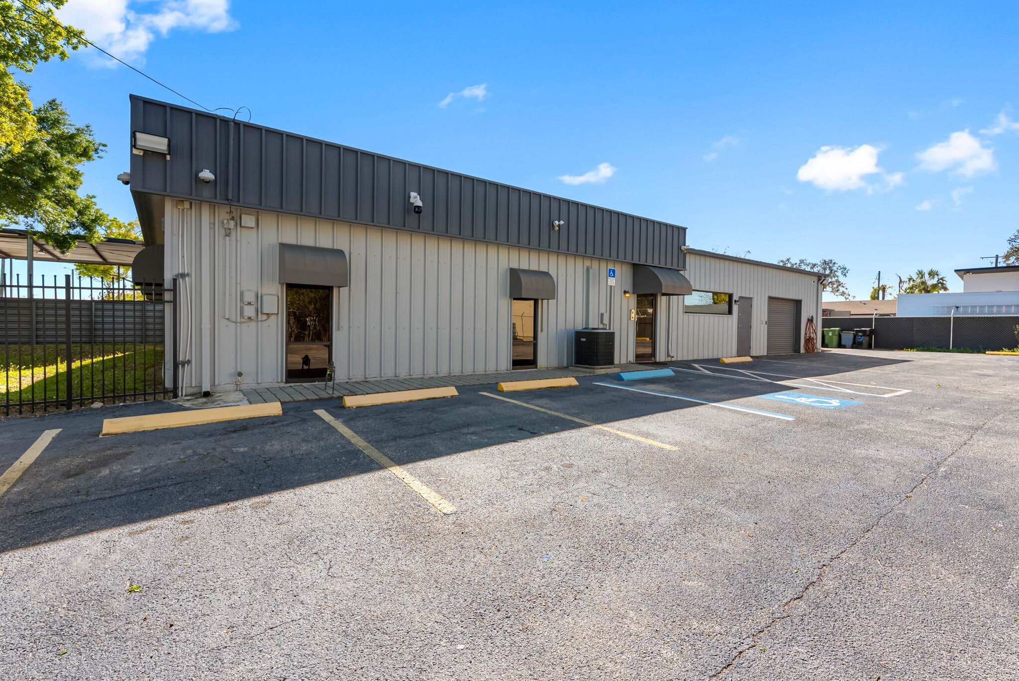 4412 W Osborne Ave, Tampa, FL for lease Primary Photo- Image 1 of 30