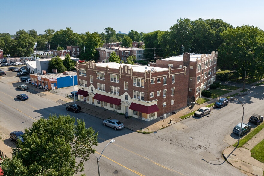 4054 S Grand Blvd, Saint Louis, MO à vendre - Photo du bâtiment - Image 1 de 24