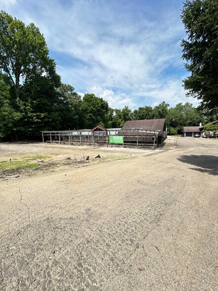 1810 Columbus Rd, Granville, OH à louer - Photo du bâtiment - Image 3 de 15