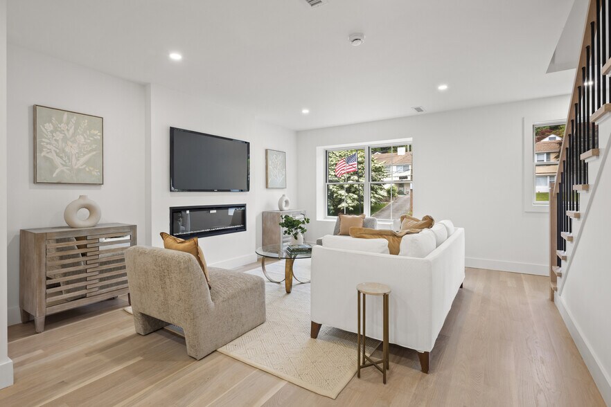 26 Homestead Ln, Greenwich, CT à vendre - Photo du bâtiment - Image 3 de 32