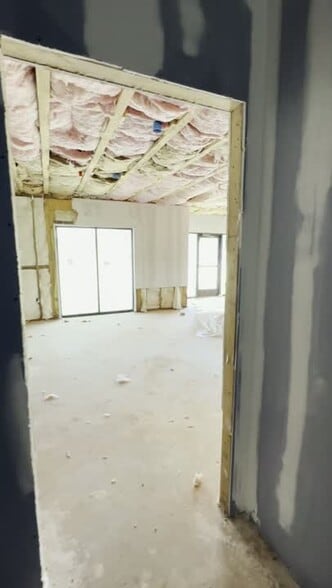 4039 Hanover Way, Ellenwood, GA for lease - Commercial Listing Video - Image 3 of 19