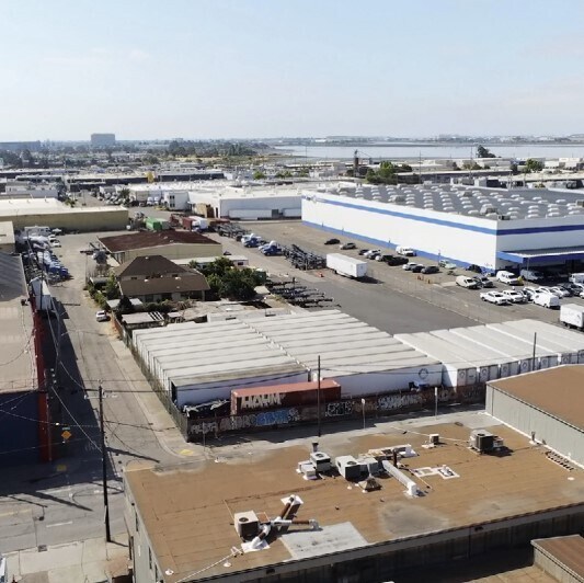 4341 Howard St, Oakland, CA à louer - Photo du bâtiment - Image 3 de 4