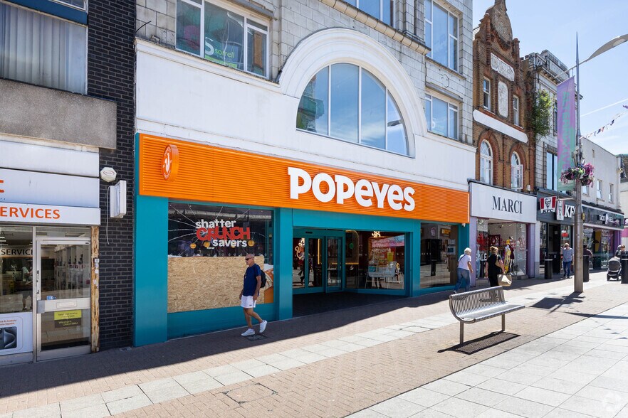 90 High St, Southend On Sea à louer - Photo du bâtiment - Image 3 de 3