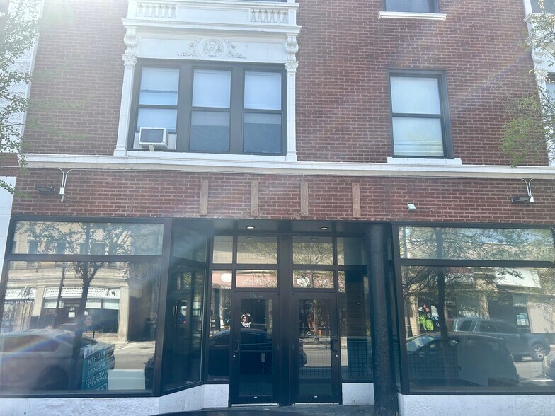1615-1637 W Howard St, Chicago, IL à louer - Photo du bâtiment - Image 2 de 10