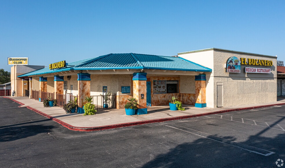8300-8400 Marbach Rd, San Antonio, TX for lease - Building Photo - Image 2 of 7