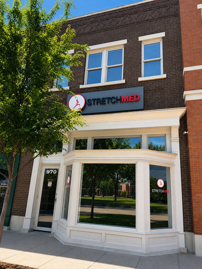 Plus de détails pour 900 Parker Sq, Flower Mound, TX - Commerce de détail à louer