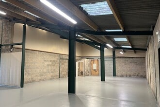 Oil Mill Ln, Exeter à louer Photo intérieure- Image 2 de 3