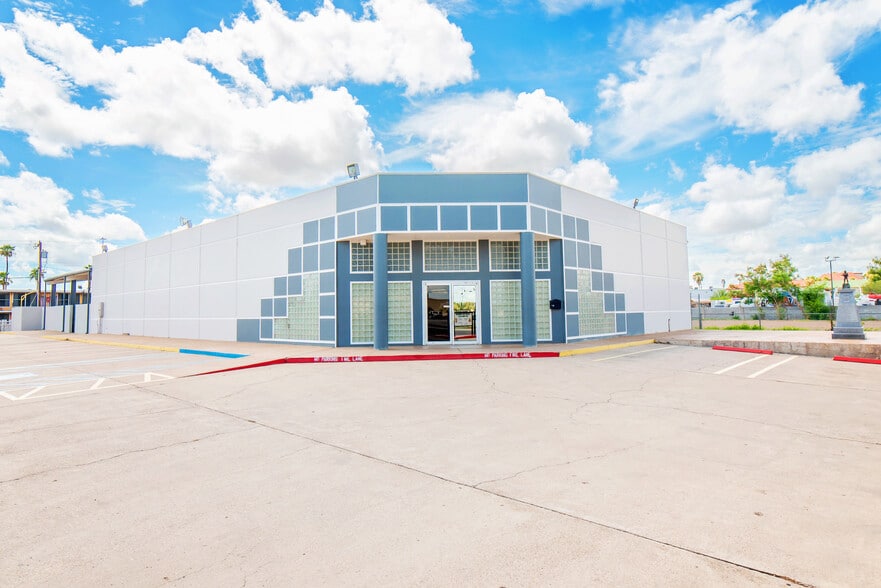 5219 Tesoro Plz, Laredo, TX à vendre - Photo du bâtiment - Image 3 de 26