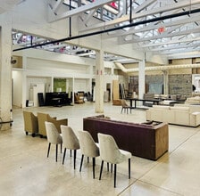 950 Dupont St, Toronto, ON à louer Photo intérieure- Image 2 de 5