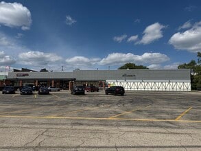 Seymour Ave, Mundelein, IL for lease Interior Photo- Image 2 of 3