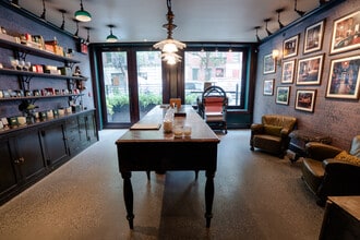 246 W 16th St, New York, NY for lease Interior Photo- Image 2 of 8