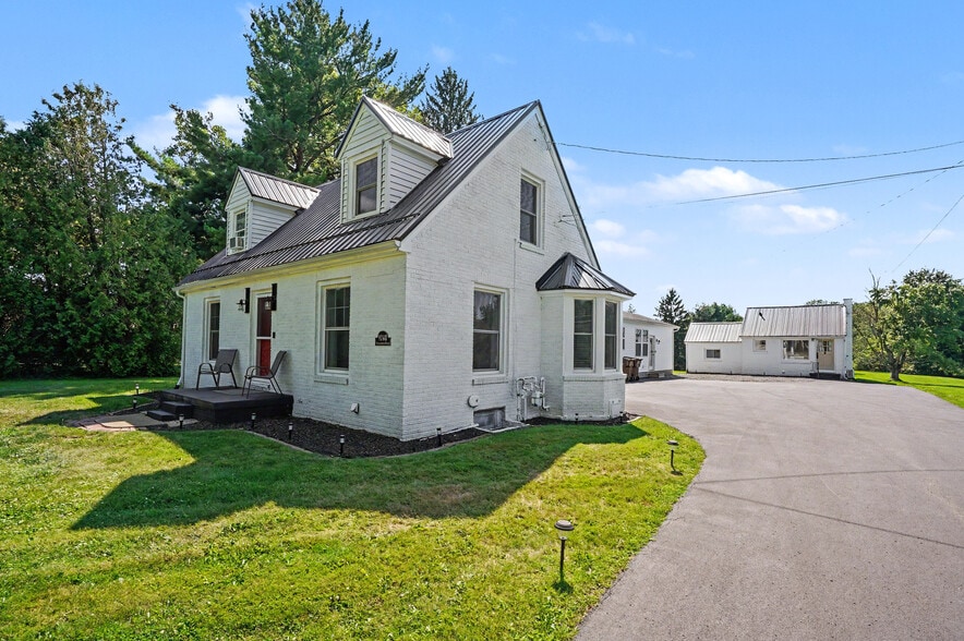 9248 Woodworth Rd, North Lima, OH for sale - Building Photo - Image 3 of 36