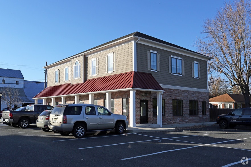125 East Ave, Woodstown, NJ for lease - Building Photo - Image 2 of 2