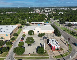 Plus de détails pour 747 NE Loop 820, Hurst, TX - Commerce de détail à louer
