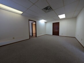 1006 NW 47th St, Lawton, OK for sale Interior Photo- Image 1 of 3