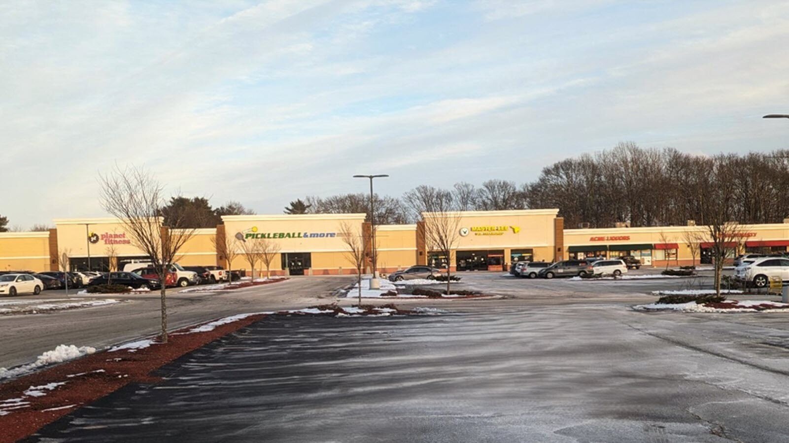 718 Dartmouth St, Dartmouth, MA à louer Photo du bâtiment- Image 1 de 12