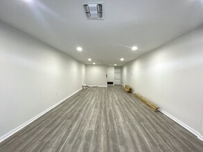 129-137 Bandera Rd, San Antonio, TX for lease Interior Photo- Image 2 of 11